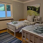 Nyaraló Waldhaus Mit Kamin & Aussicht - Direkt Am 